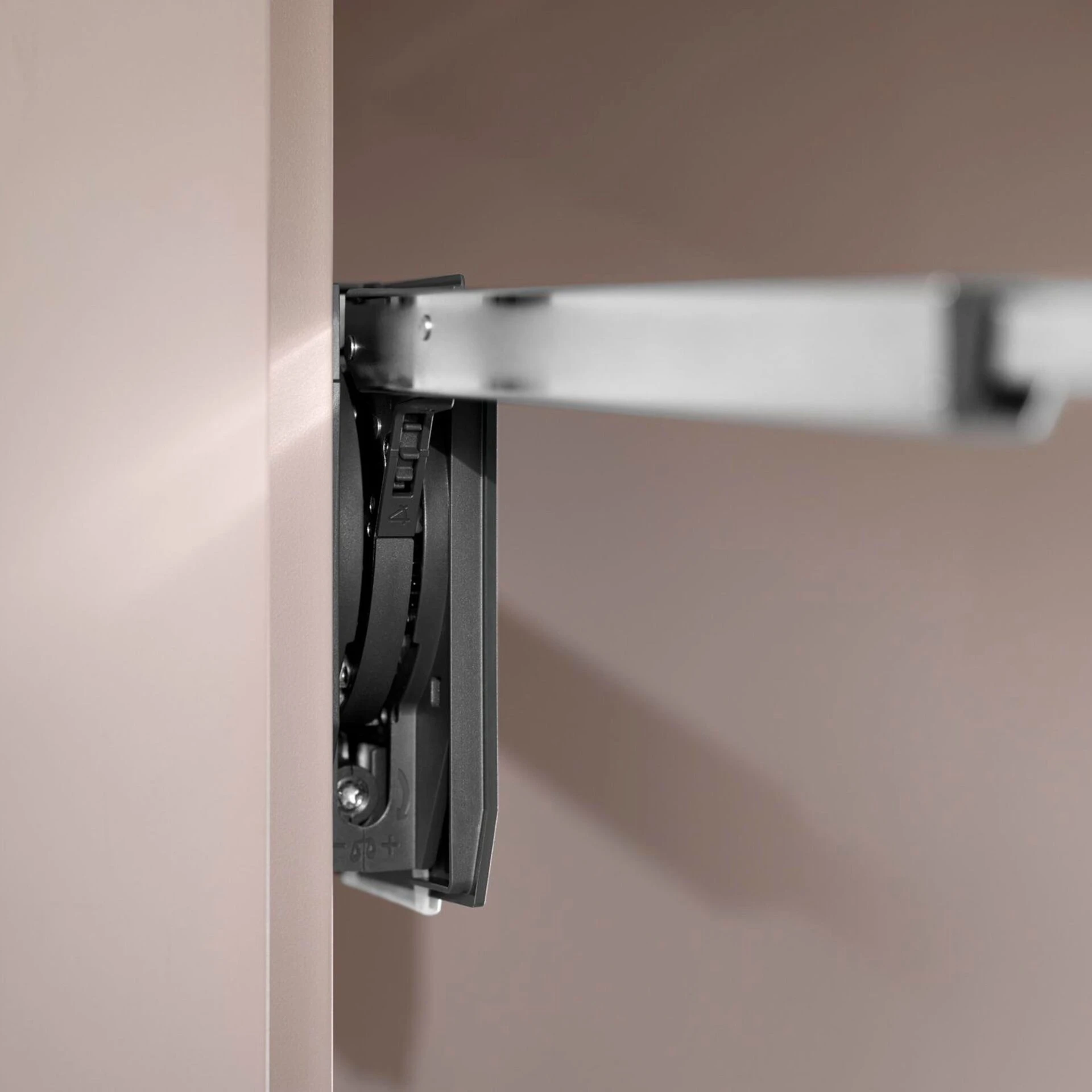 Комплект AVENTOS HF top механизм F28, рычаг F39, ВК 840-1200 мм