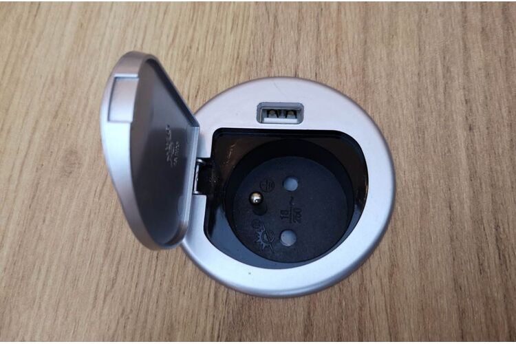 Удлинитель для офиса круглый GTV Charger мини на 1 розетку 1xUSB зарядку провод 1,9м алюминий AE-BPW1S1UCH-53, изображение 4
