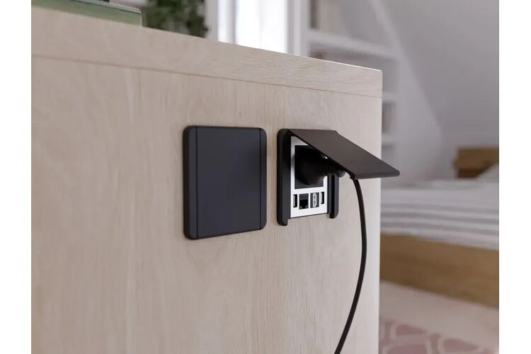 Удлинитель GTV врезной квадратный FLIP, 1xSCHUKO, 2xUSB, 1xLAN, кабель с вилкой 1,5м, черный, изображение 4
