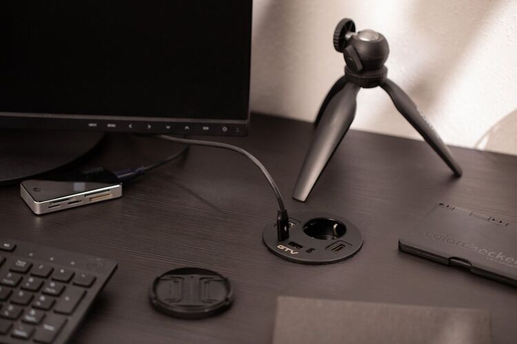 Удлинитель GTV врезной круглый Rondo, 1-schuko, 1-USB A+2-USB C, RJ45, 1-HDMI, кабель 1,5m, черный, Цвет: Черный, изображение 7