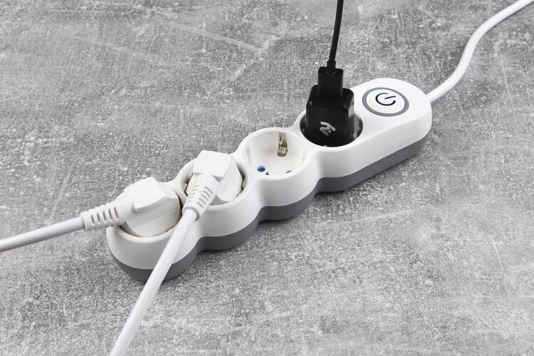 2E Мережевий подовжувач Plus 4XSchuko з вимикачем 3G1.0*3M, white, изображение 6