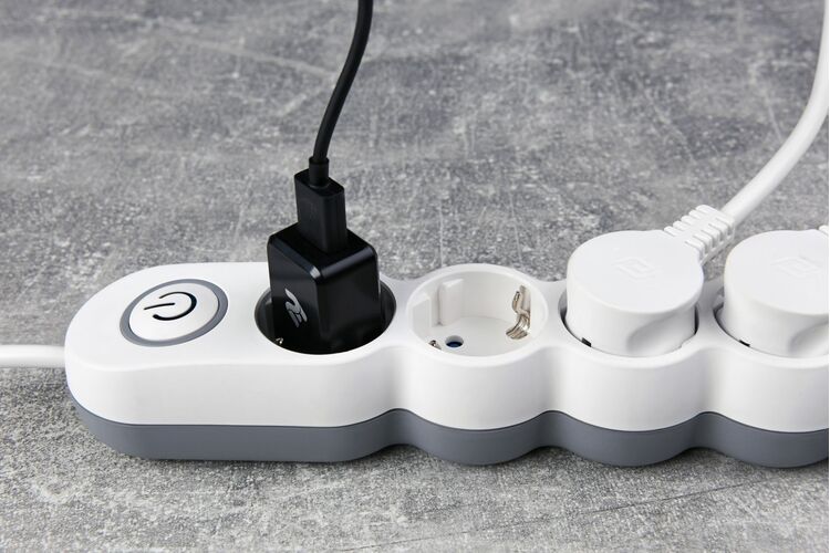 2E Мережевий подовжувач Plus 4XSchuko з вимикачем 3G1.0*3M, white, изображение 19