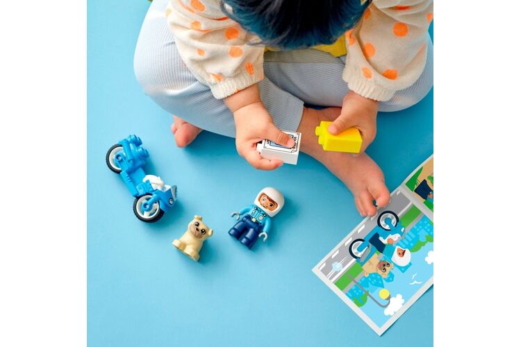 Конструктор LEGO DUPLO Town Полицейский мотоцикл, изображение 3