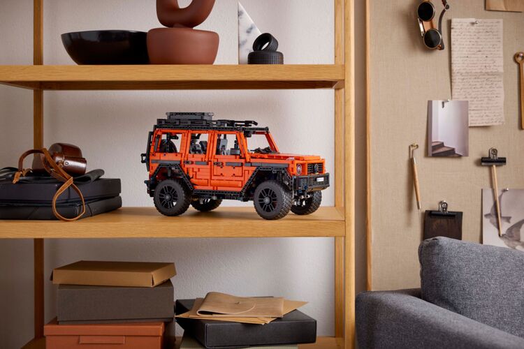 LEGO Конструктор Technic Mercedes-Benz G 500 PROFESSIONAL Line, изображение 10