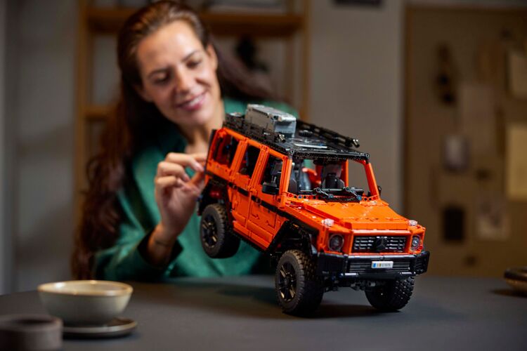 LEGO Конструктор Technic Mercedes-Benz G 500 PROFESSIONAL Line, изображение 5