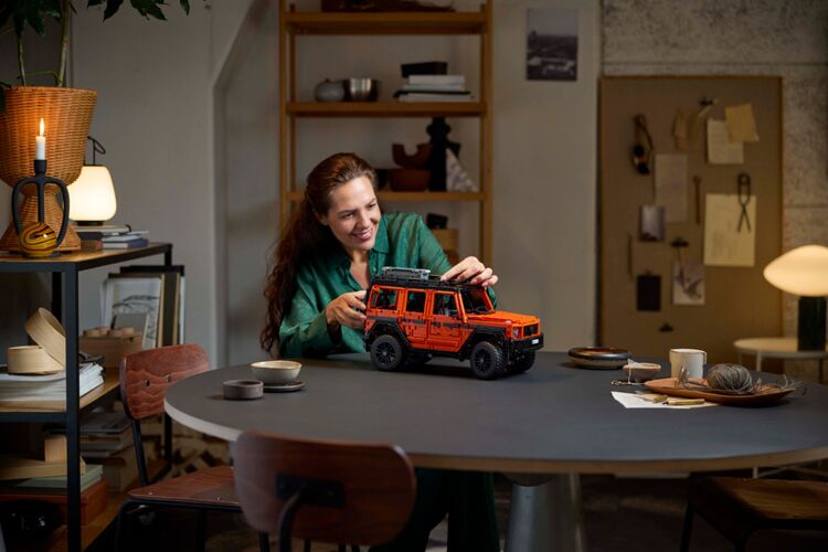LEGO Конструктор Technic Mercedes-Benz G 500 PROFESSIONAL Line, изображение 4