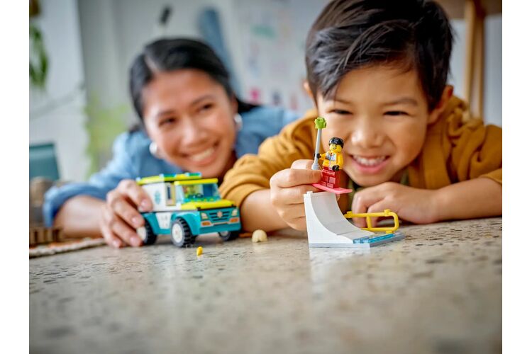 LEGO Конструктор City Карета скорой помощи и сноубордист, изображение 8