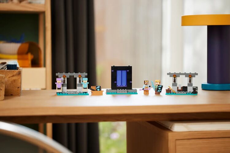 LEGO Конструктор Minecraft Зброярня, изображение 10