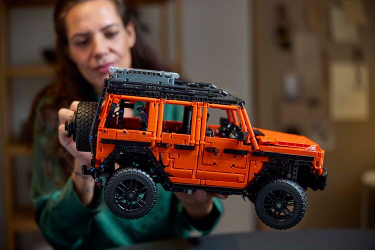 LEGO Конструктор Technic Mercedes-Benz G 500 PROFESSIONAL Line, изображение 3