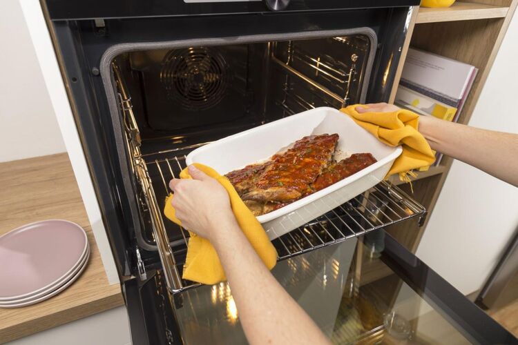 Gorenje Духовой шкаф электрический, 77л, A+, пар, дисплей, пиролиз, черный, изображение 9
