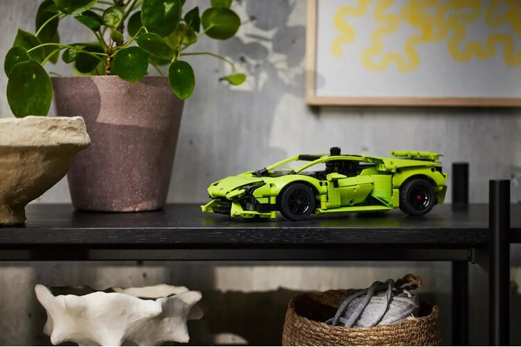 LEGO Конструктор Technic Lamborghini Huracan Tecnica, изображение 8