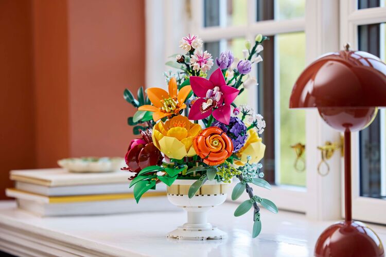 Конструктор LEGO Botanicals Милый розовый букет цветов, изображение 6